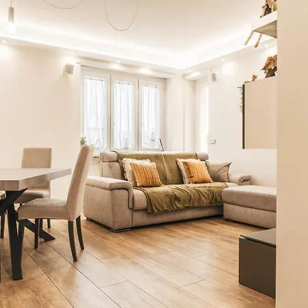 Polonghera - Alps Skyline & Polytechnic Apartment