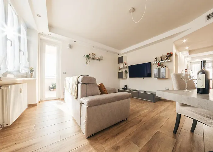 Polonghera - Alps Skyline & Polytechnic Apartment