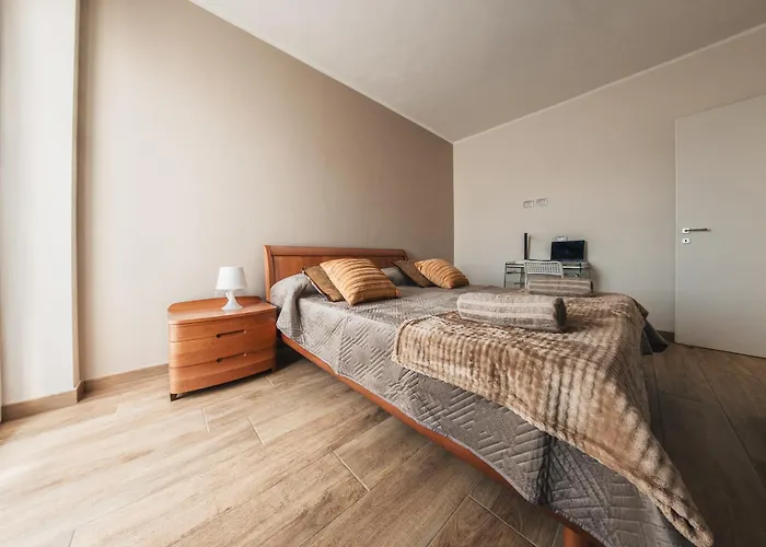 Polonghera - Alps Skyline & Polytechnic * 토리노