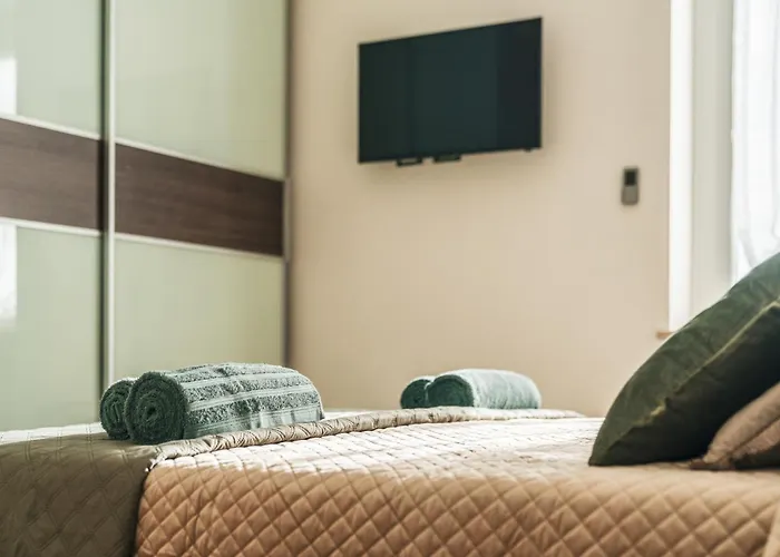 Polonghera - Alps Skyline & Polytechnic Apartment